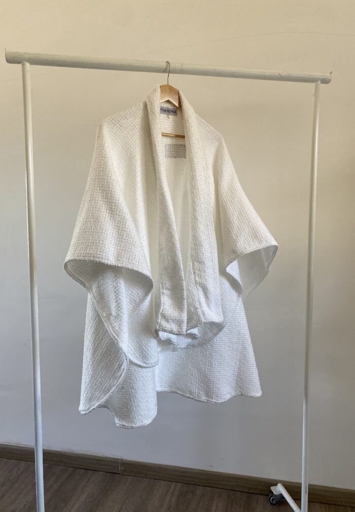 Ruana TAPIZ – BLANCO