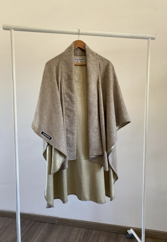 Ruana TAPIZ – GRIS