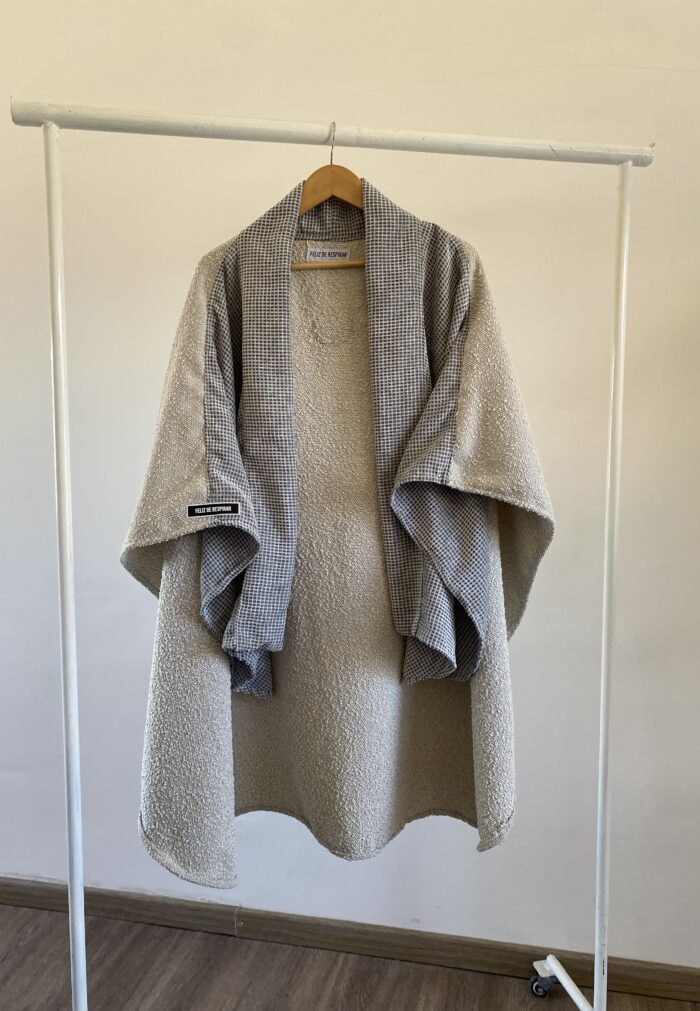 Ruana TAPIZ – GRIS