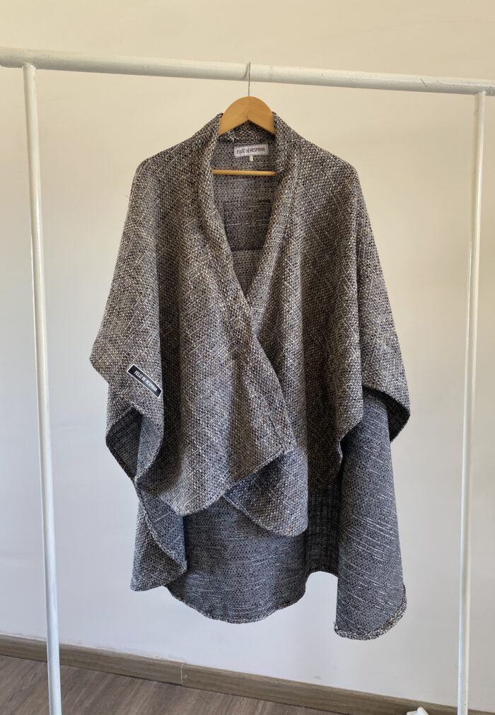 Ruana TAPIZ – GRIS